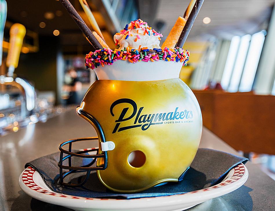 Mariner of the Seas - Playmakers℠ Sports Bar & Arcade